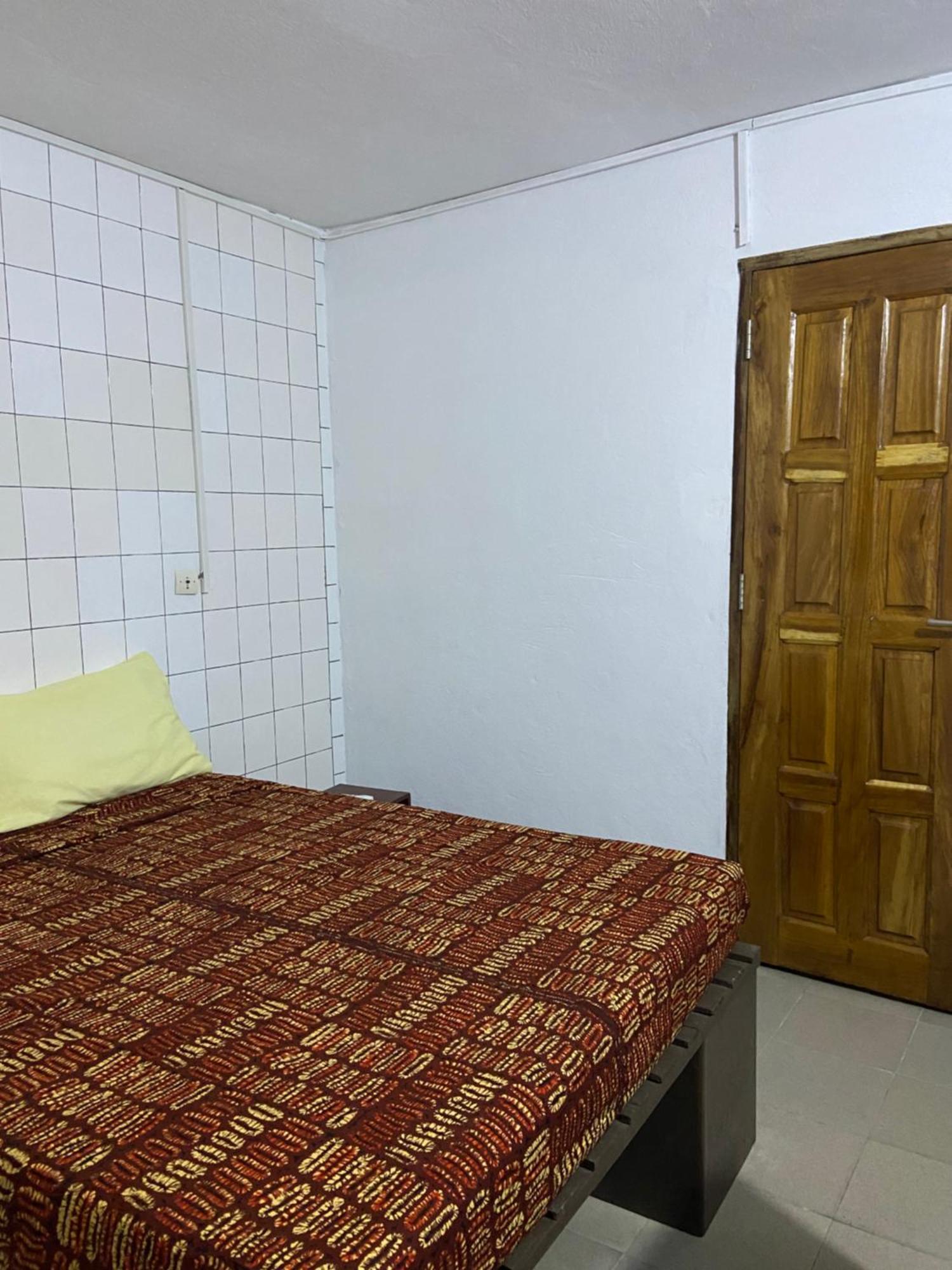 Villa Cb Abidjan Zimmer foto